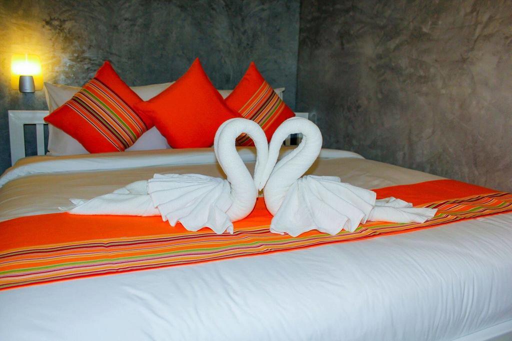 Ban'S Avenue Guesthouse Тау Экстерьер фото