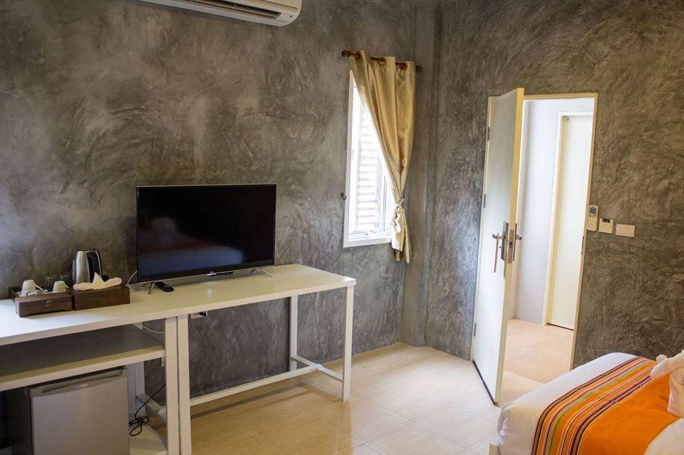 Ban'S Avenue Guesthouse Тау Экстерьер фото