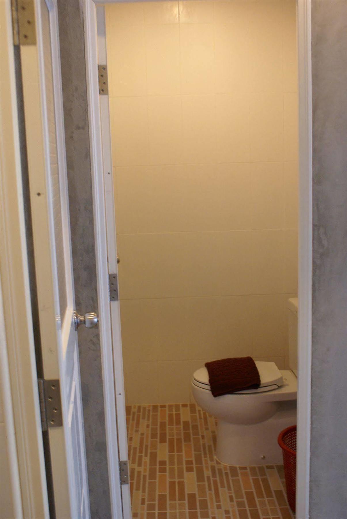 Ban'S Avenue Guesthouse Тау Экстерьер фото
